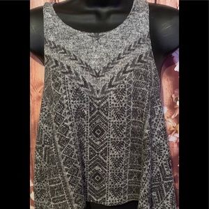 Women’s crop tank top